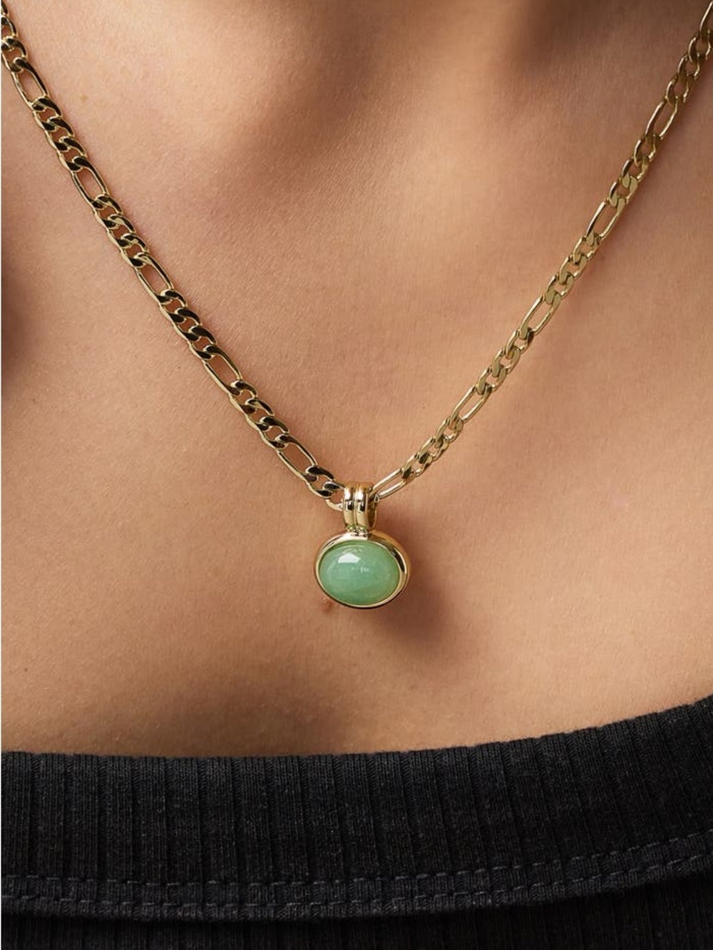 NWOT - Ana Luisa Gold Chain Necklace with Green Pendant - Picture 5 of 6